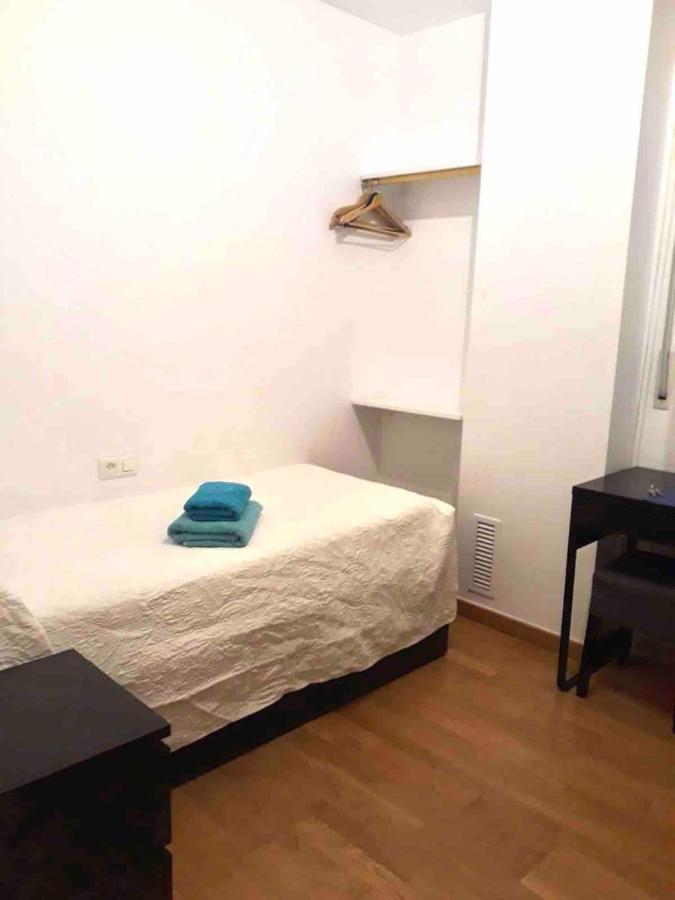 Habitación en casa particular Rooms Viladomat Barcelona